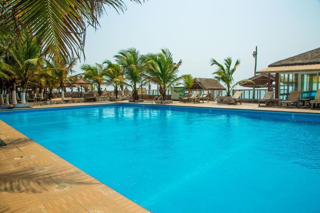 Ocean Green Beach Resort Prampram Exterior foto
